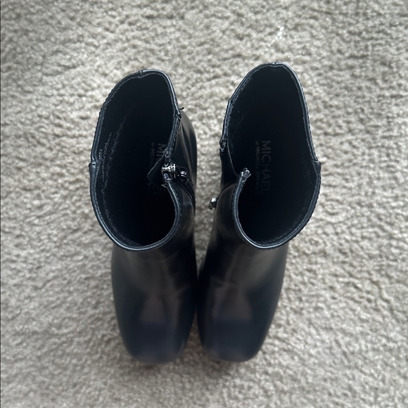 Michael Shannon Black Heeled Boots - Picture 5 of 6